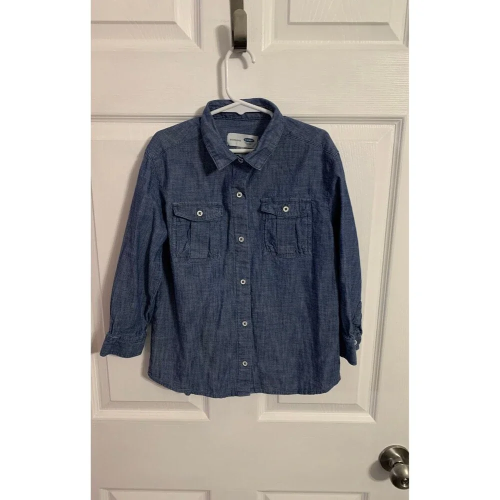 Old Navy Girls Boyfriend Shirt. Size S (6-7).
